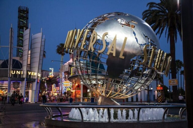 Orlando: Universal Studios Shuttle Service - Who Is This Service Best For?