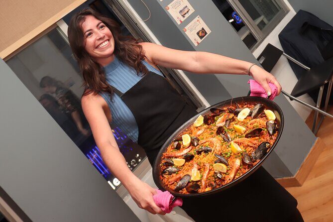 Paella Workshop with Bottomless Sangria in Central Madrid - A Closer Look at the Experience