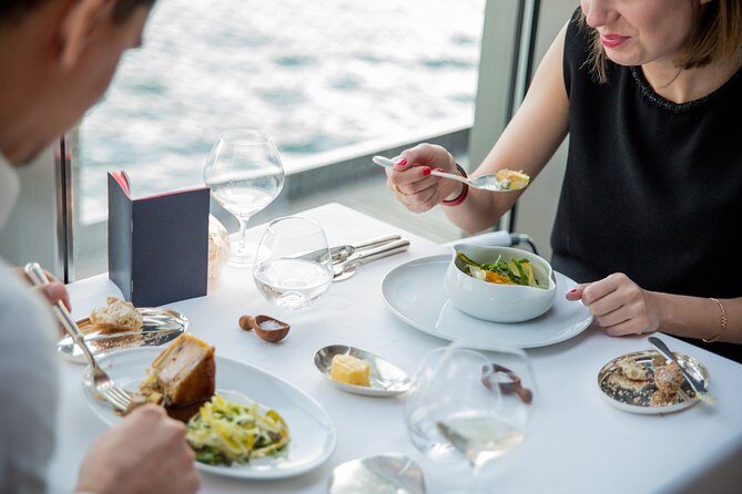 Paris at the First Lodges - Ducasse sur Seine Lunch Cruise - Atmosphere and Service