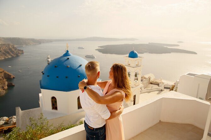Personal Travel and Vacation Photographer Tour in Santorini - Considerations and Tips