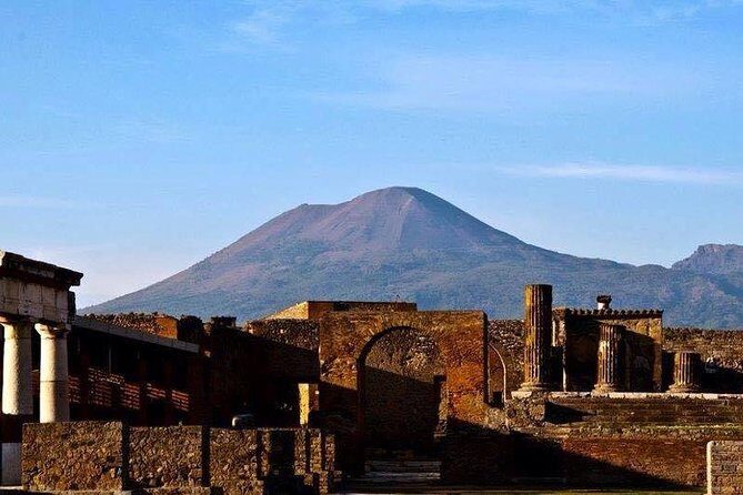 Pompeii Guided Walking Tour with Entry Ticket and Archaeologist - The Itinerary in Detail