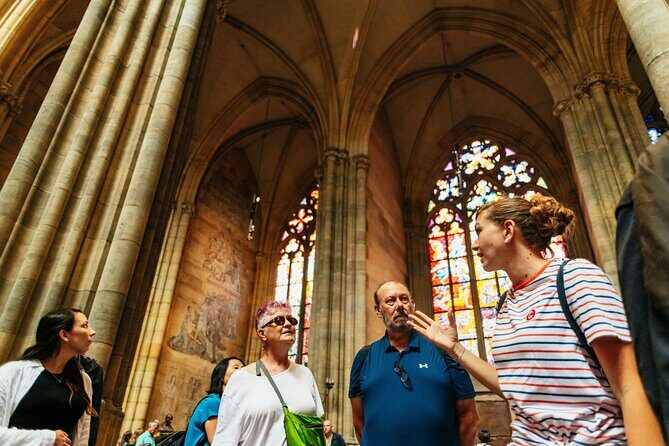 Prague: Castle Entry Ticket with Guide and River Cruise - Who Should Consider This Tour?