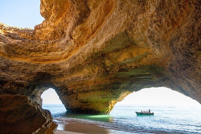 Private Benagil Cave Tour - Boat trip from Armação de Pêra - Who Would Enjoy This Tour?