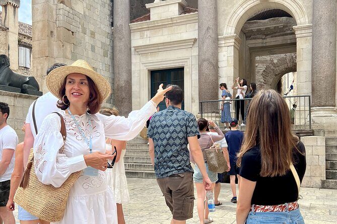 Private Grand Tour of Split - Old Town Stroll and Coffee Break