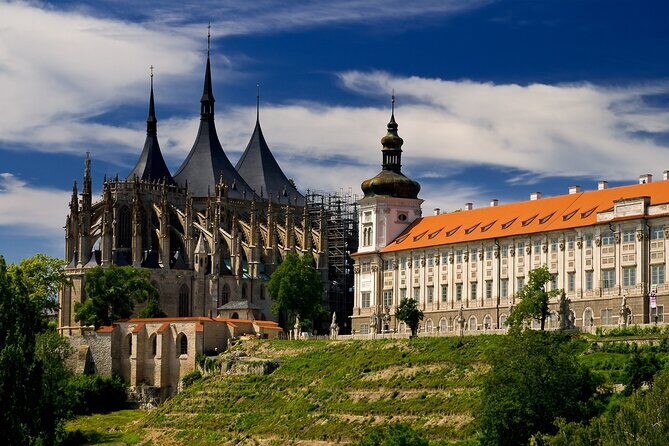 Private Guided Tour Prague to UNESCO Kutna Hora with Transfers - St. Barbara’s Cathedral: Gothic Majesty