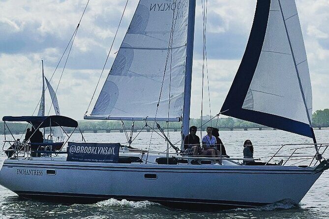 Private Sail New York with Brooklyn Sail (Reserve the entire boat) - The Booking and Practicalities