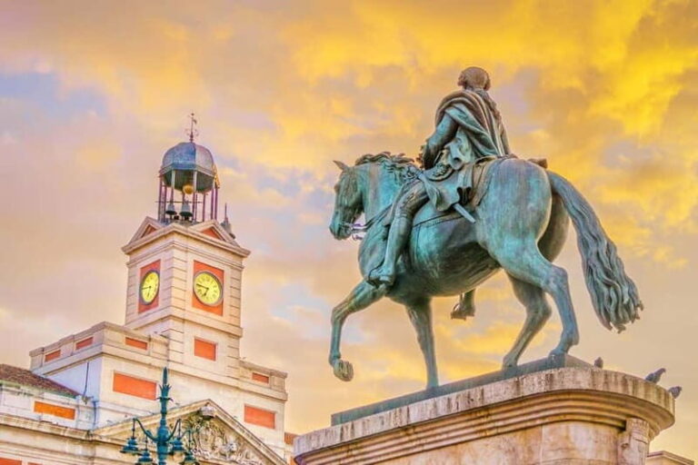 Private Tour Madrid from Barcelona - Visiting the Royal Palace and Almudena Cathedral