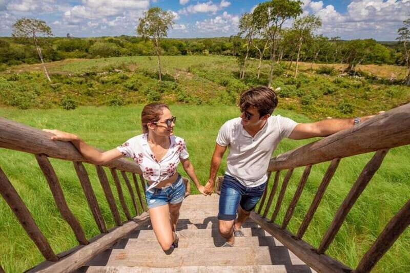 Private Tour Uxmal vintage Land Rover safari & Mayan brunch - Transportation and Comfort