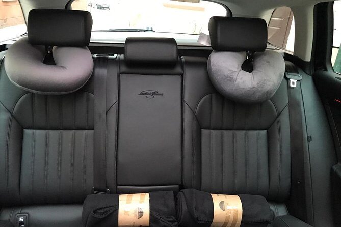 Private Transfer from Prague Airport to the City Centre - The ride and driver experience