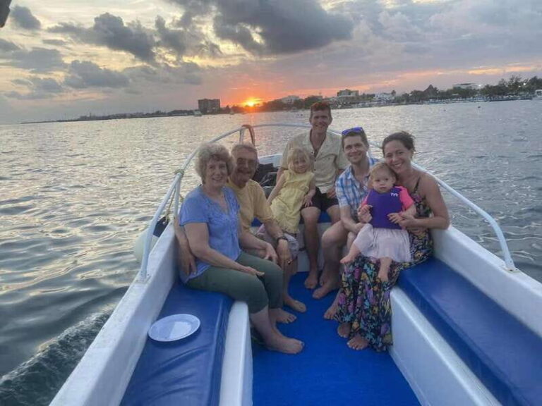 Puerto Morelos: Private Sunset Cruise with Snacks & Drinks - The Essence of the Experience
