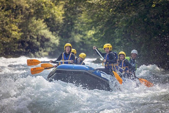 RAFTING SAVOIE - Descent of the Isère (1h30 on the water) - The Scenic and Adrenaline Factor