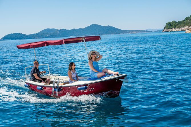 Rent a small boat without skipper - explore the islands and find hidden caves - Authentic Experiences and Tips