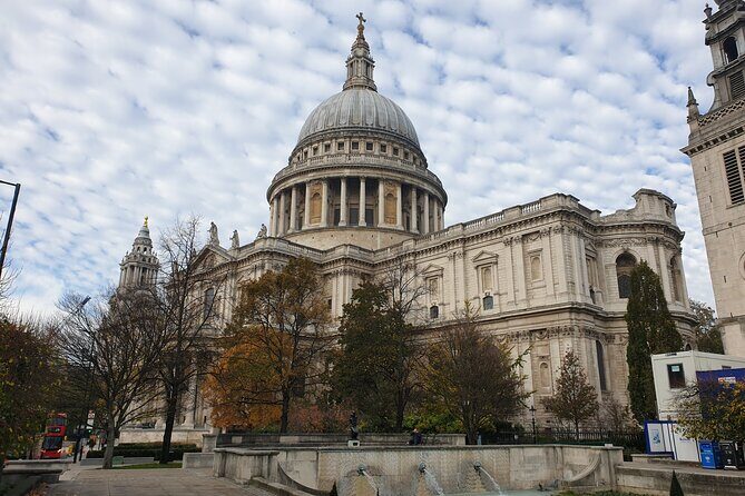 Roman Ruins to Blitz Bombings: A Walking Tour of London's Fiery History - What Makes This Tour Stand Out?