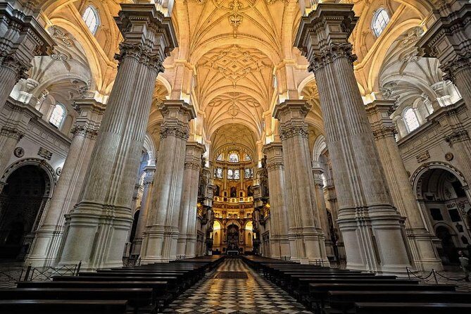 Royal Chapel and Granada Cathedral Guided Tour - Starting Point and Overall Structure
