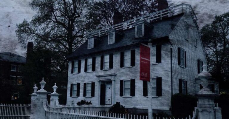 Salem: Haunted Footsteps Ghost Tour - An In-Depth Look at Salem: Haunted Footsteps Ghost Tour