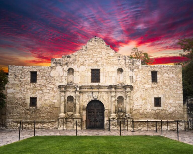 San Antonio: Guided Haunted Pub Crawl - The Detailed Itinerary and Venues