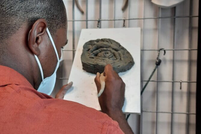 Sculpture Clay modeling class in Florence - The Authentic Artistic Experience