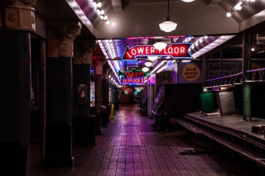 Seattle Terrors: Spirits & Spirits Haunted Pub Crawl - The Guides and Their Impact