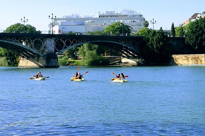 Sevilla 2 Hour Kayaking Tour on the Guadalquivir River - What’s Included and What’s Not