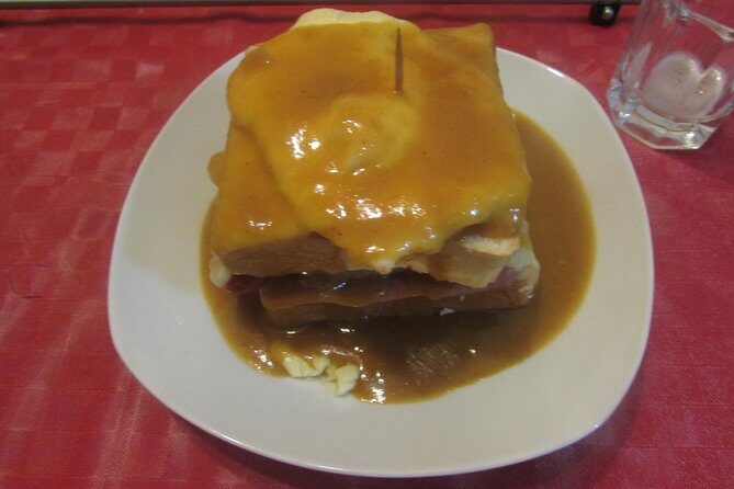 Shopping, cooking and eating together at my home in Porto - Authenticity and Value