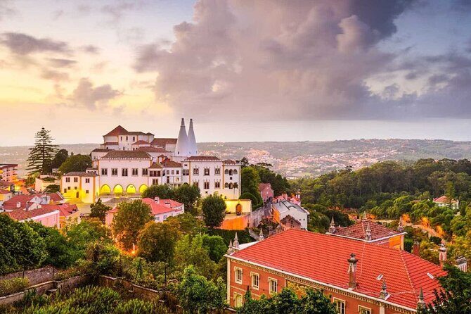 Sintra Mountain Guided Tour: Pena Palace & Moorish Castle Tickets - Authentic Experiences & Insights from Reviewers
