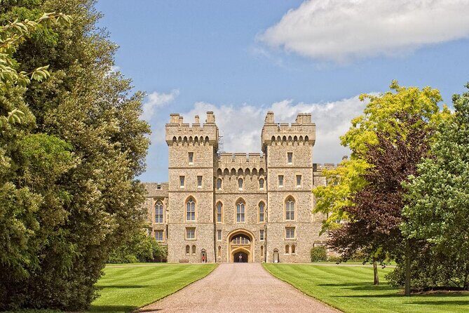 Stonehenge, Windsor Castle, and Bath from London - How the Experience Comes to Life