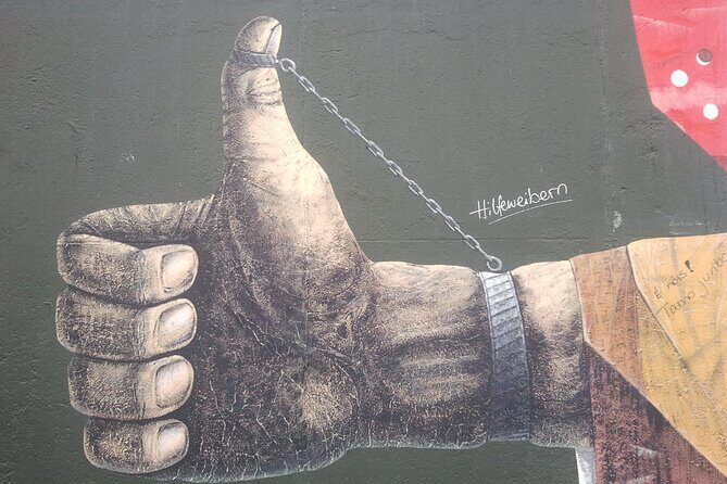 Street Art and Alternative Tour of Berlin in French - A Guide to the Berlin Street Art Tour