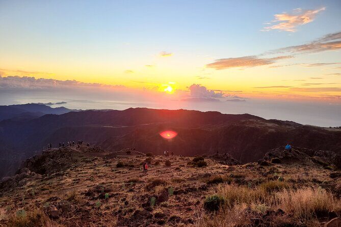 Sunrise in Areeiro Peak - The Itinerary in Detail
