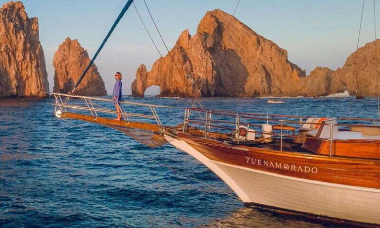 Sunset on a sailboat + Dinner with views of the Cabo Arch - The Journey: What to Expect on This Sunset Cruise