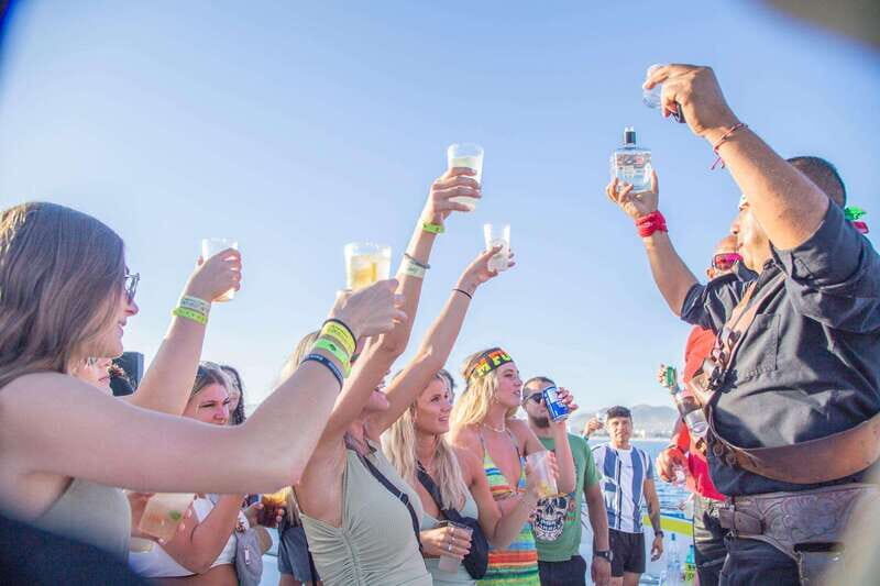 Sunset Party Cruise! Open Bar with Fajitas Food the Cabo SL - Exploring the Details of the Sunset Party Cruise