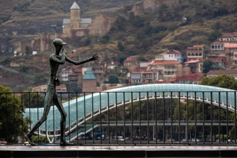 Tbilisi: 4 Bridges Walking Tour w/ Wine Ice Cream & Lemonade - Final Thoughts: Who Will Love This Tour?