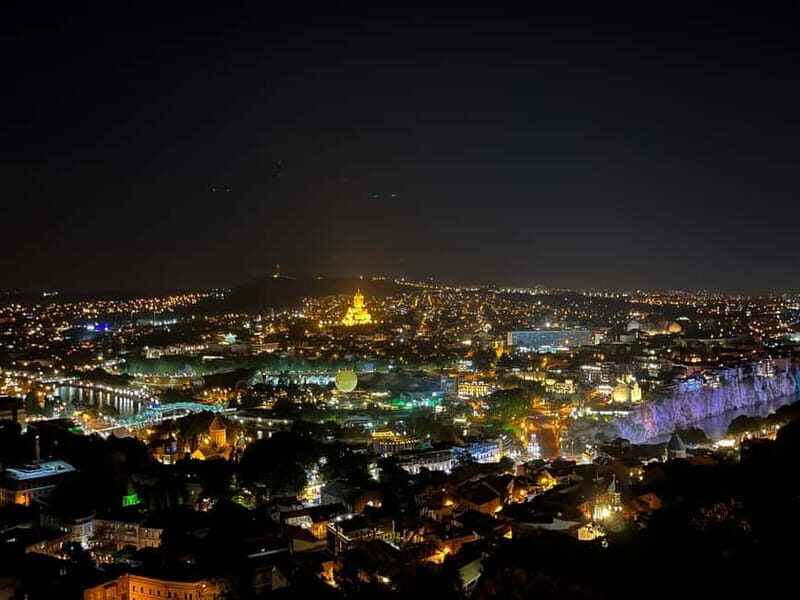 Tbilisi by Night: Private Old Town Walk & Traditional Dinner - Who Should Consider This Tour?