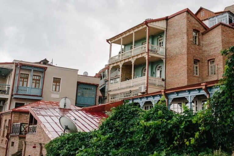 Tbilisi: Guided Walking Tour, Must See & Taste (All-Incl.) - The Value of This Experience