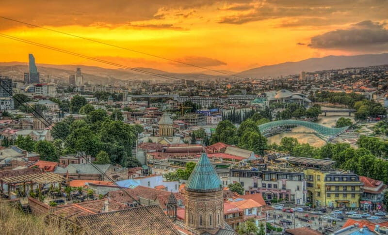 Tbilisi: Guided Walking Tour with Cable Car Ride - Visiting Iconic Landmarks