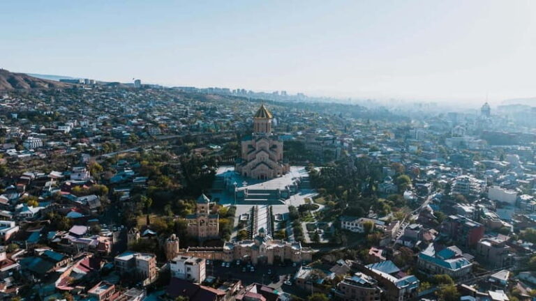 Tbilisi: Holy Trinity Cathedral 1.5-Hour Express Guided Tour - The Architecture and Design