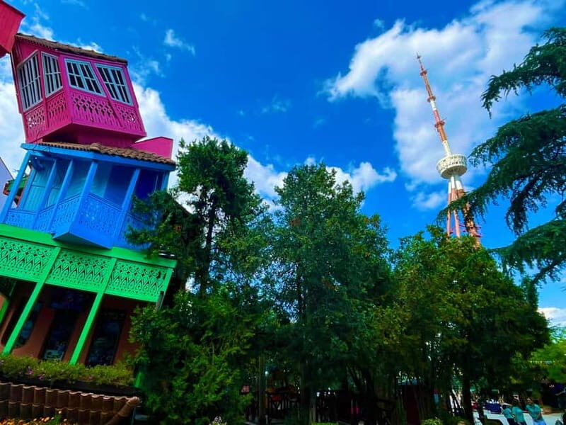 Tbilisi: Local Sweets Tour w/ Mtatsminda Park Cable Car Ride - Why This Tour Works Well