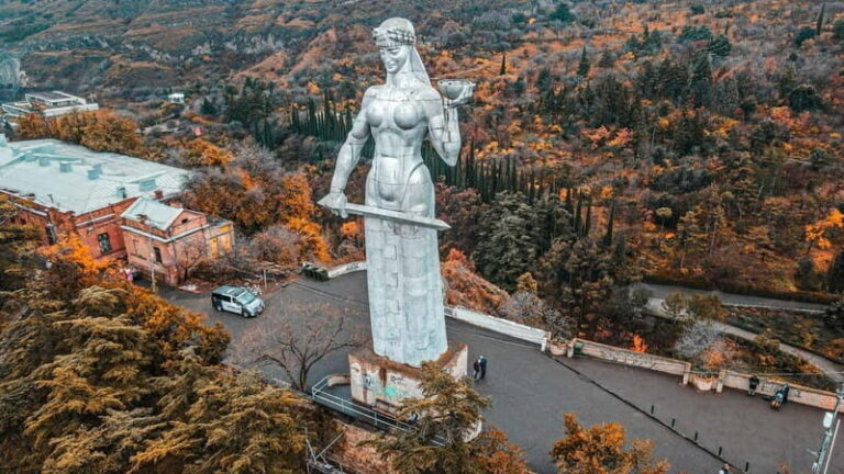 Tbilisi: Sightseeing Tour, Wine or Beer Tasting, & Cable Car - Practical Tips and Considerations