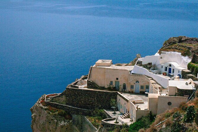 The Best of Santorini: 5-Hour Private Guided Tour of the Island - The Itinerary in Detail
