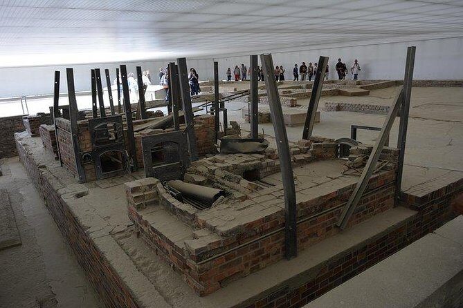 The Memorial Tour: Visit to Sachsenhausen Concentration Camp (licensed guide) - The Value of Guided Context
