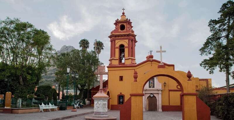 The Wonders of Queretaro: Private Tour from Mexico City - Transportation and Guides