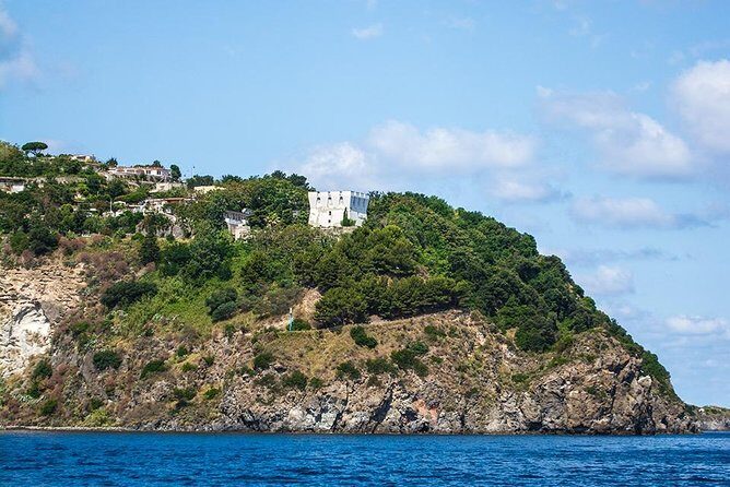 Tour of the island of Ischia in schooner
