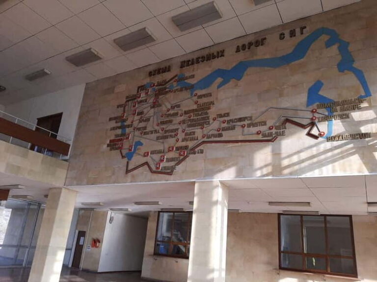 Trans-Caucasian Railway Adventure: From Armenia to Georgia - Tbilisi Arrival and City Tour