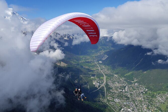 Two-seater paragliding flight in Chamonix - What to Expect During the Flight