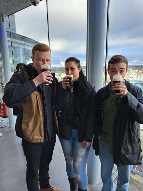 Ultimate Guinness, Whiskey & Gin Irish Trilogy Experience - Distillery Visits: Crafting Authentic Irish Spirits