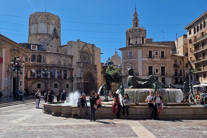 Valencia Private Walking Tour with Official Valencian Guide - Market Delights and UNESCO Heritage