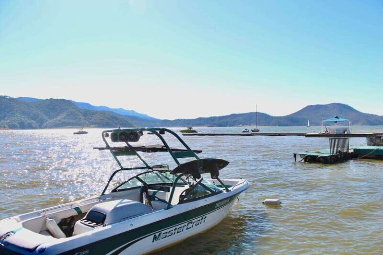 Valle de Bravo Tour: Walk in Magical Town and Ride a Jet Ski - Walking Tour in the Historic Center