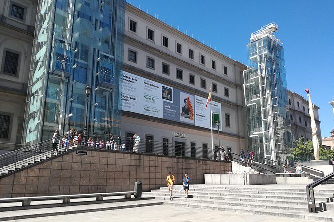 Visita privada en el Museo Reina Sofía con Entrada y Guía - The Itinerary in Detail