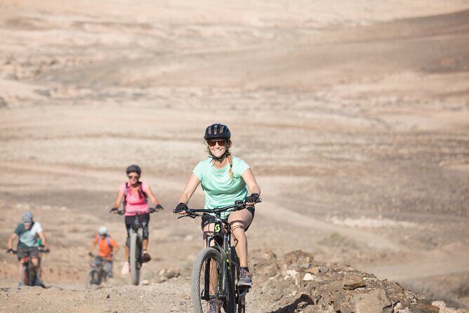 Volcanic Discovery PREMIUM eBike Tour; easy level: 35 km - What Makes This Tour Stand Out?