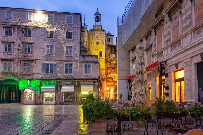 Walking tour of Diocletian's Palace in Split - Detailed Breakdown of the Itinerary