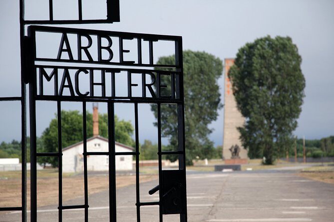 Warnemünde Shore Excursion: Private Sachsenhausen and Berlin Tour - Exploring Berlin’s Key Landmarks
